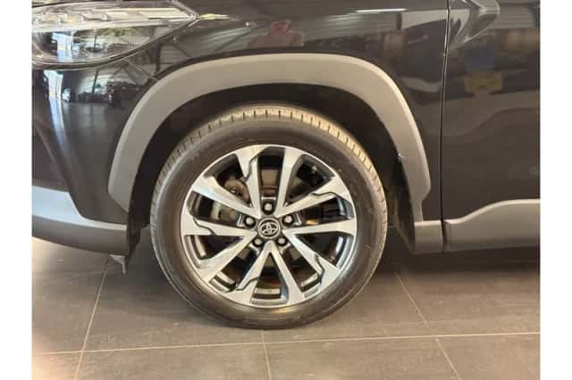Toyota Corolla Cross (2023) thumbnail 6