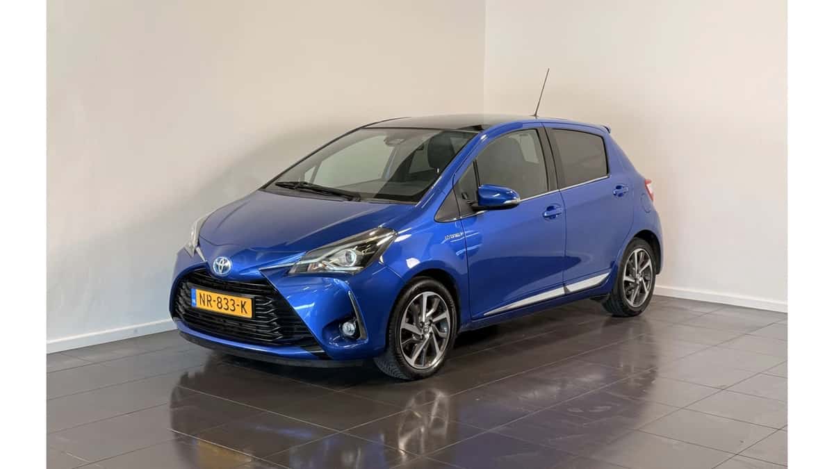 Toyota Yaris (2017) — foto 1