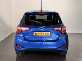 Toyota Yaris (2017) thumbnail 5