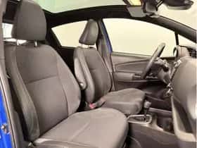 Toyota Yaris (2017) thumbnail 9