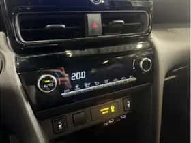 Toyota Yaris Cross (2025) thumbnail 17