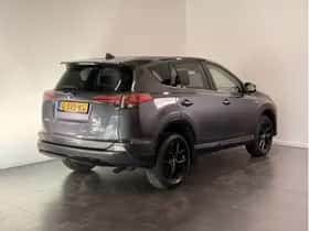 Toyota RAV4 (2018) thumbnail 3