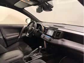 Toyota RAV4 (2018) thumbnail 7