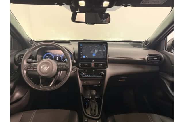 Toyota Yaris Cross (2024) thumbnail 2