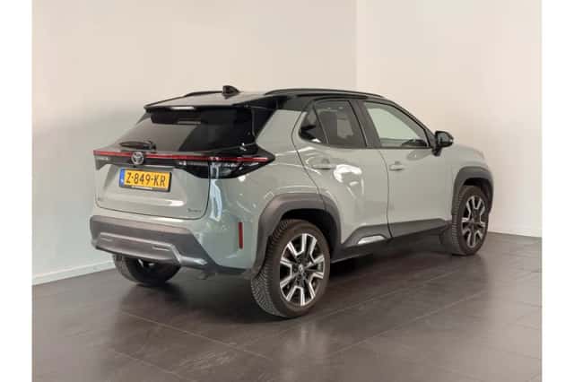 Toyota Yaris Cross (2024) thumbnail 3