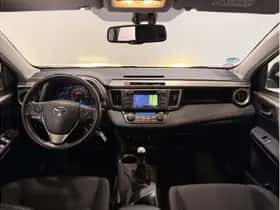 Toyota RAV4 (2013) thumbnail 2