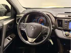 Toyota RAV4 (2013) thumbnail 12
