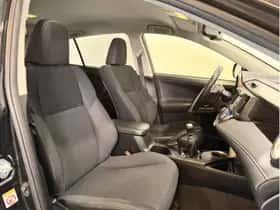 Toyota RAV4 (2013) thumbnail 9