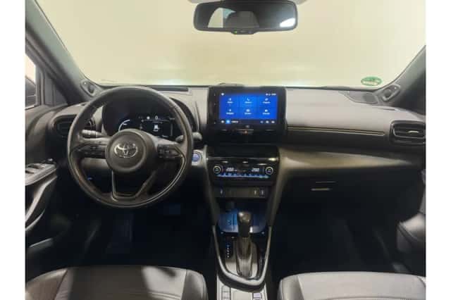 Toyota Yaris Cross (2021) thumbnail 2