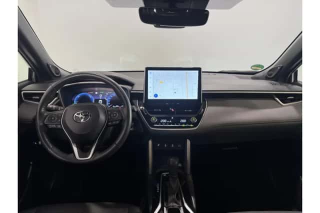 Toyota Corolla (2024) thumbnail 2