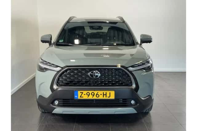 Toyota Corolla (2024) thumbnail 4