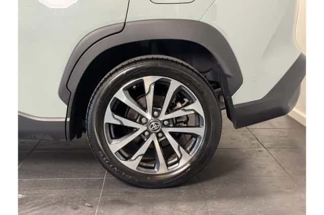 Toyota Corolla (2024) thumbnail 6