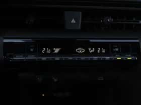 Toyota C-HR (2024) thumbnail 21