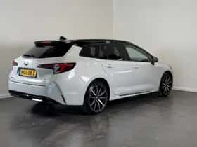 Toyota Corolla (2025) thumbnail 3