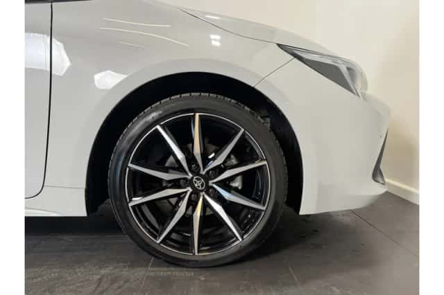 Toyota Corolla (2025) thumbnail 4