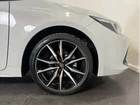 Toyota Corolla (2025) thumbnail 4