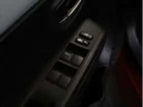 Toyota Yaris (2014) thumbnail 12