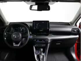 Toyota Yaris (2023) thumbnail 2