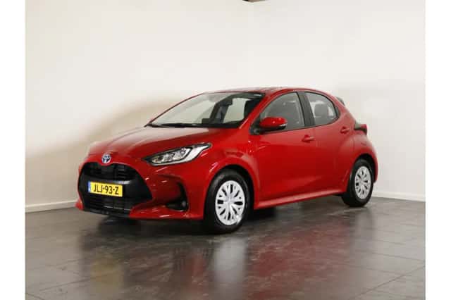 Toyota Yaris (2023) thumbnail 4