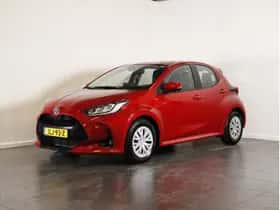 Toyota Yaris (2023) thumbnail 4