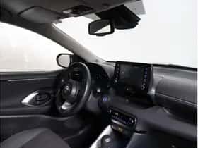 Toyota Yaris (2023) thumbnail 10