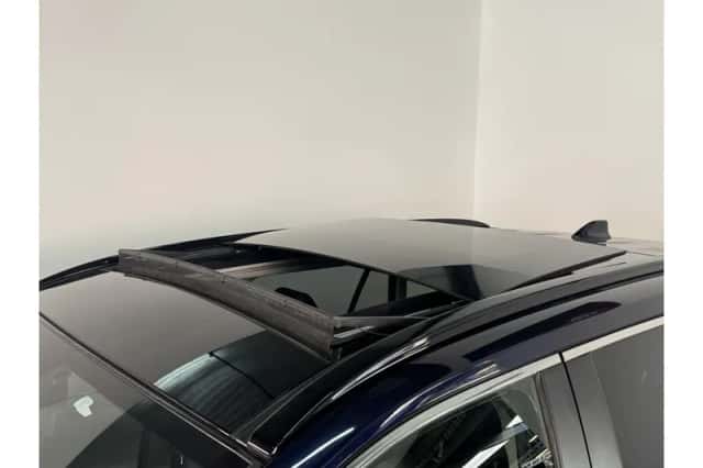 Toyota RAV4 (2019) thumbnail 5