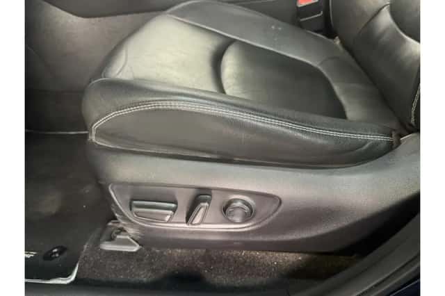 Toyota RAV4 (2019) thumbnail 6