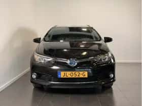 Toyota Auris (2016) thumbnail 4