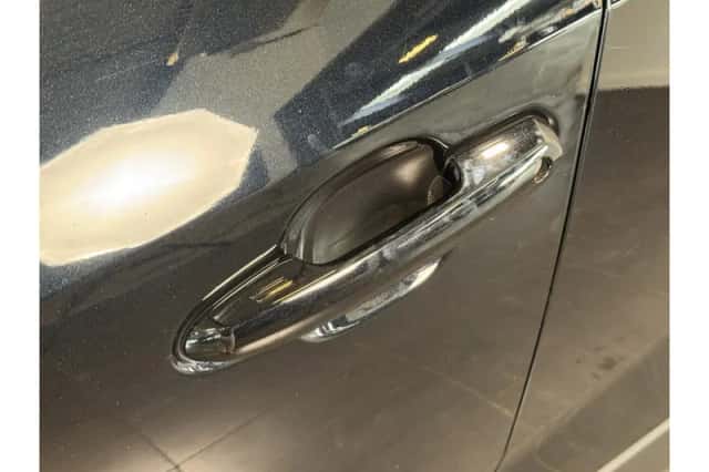 Toyota RAV4 (2022) thumbnail 6