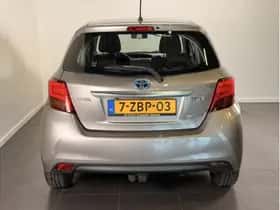 Toyota Yaris (2014) thumbnail 5