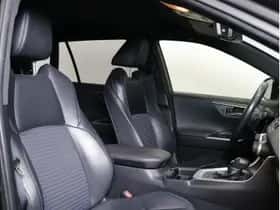 Toyota RAV4 (2020) thumbnail 9