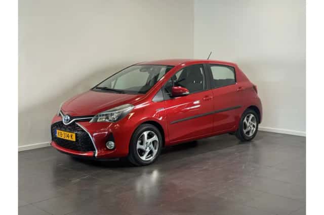 Toyota Yaris (2016) thumbnail 1