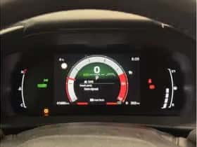 Toyota C-HR (2024) thumbnail 12
