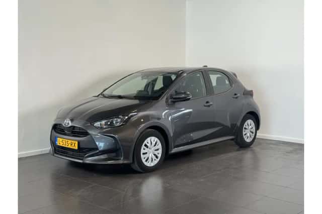 Toyota Yaris (2021) thumbnail 1