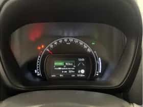 Toyota Aygo X (2024) thumbnail 9