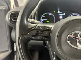 Toyota Yaris (2022) thumbnail 11