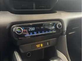 Toyota Yaris (2022) thumbnail 14