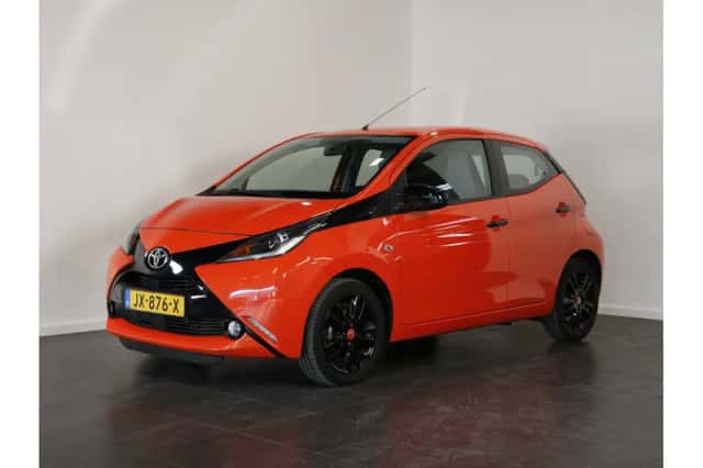 Toyota Aygo (2015) thumbnail 1
