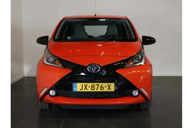 Toyota Aygo (2015) thumbnail 4