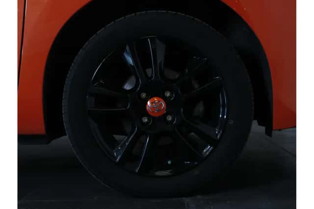 Toyota Aygo (2015) thumbnail 6