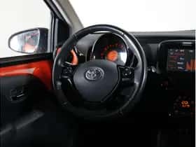 Toyota Aygo (2015) thumbnail 7