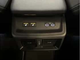 Toyota bZ4X (2026) thumbnail 24