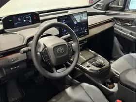 Toyota bZ4X (2026) thumbnail 4