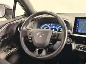 Toyota C-HR (2025) thumbnail 12
