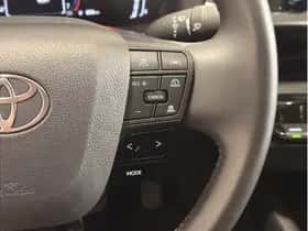 Toyota C-HR (2024) thumbnail 12