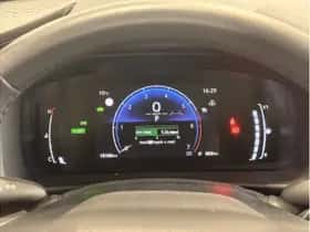 Toyota C-HR (2024) thumbnail 13