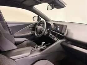 Toyota C-HR (2024) thumbnail 7