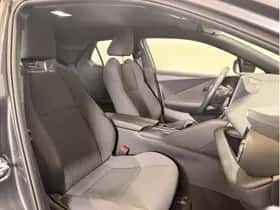 Toyota C-HR (2024) thumbnail 8