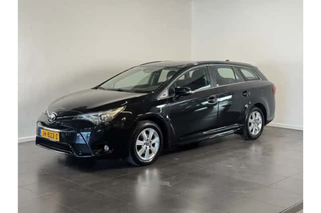 Toyota Avensis (2016) thumbnail 1