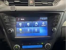 Toyota Avensis (2016) thumbnail 16